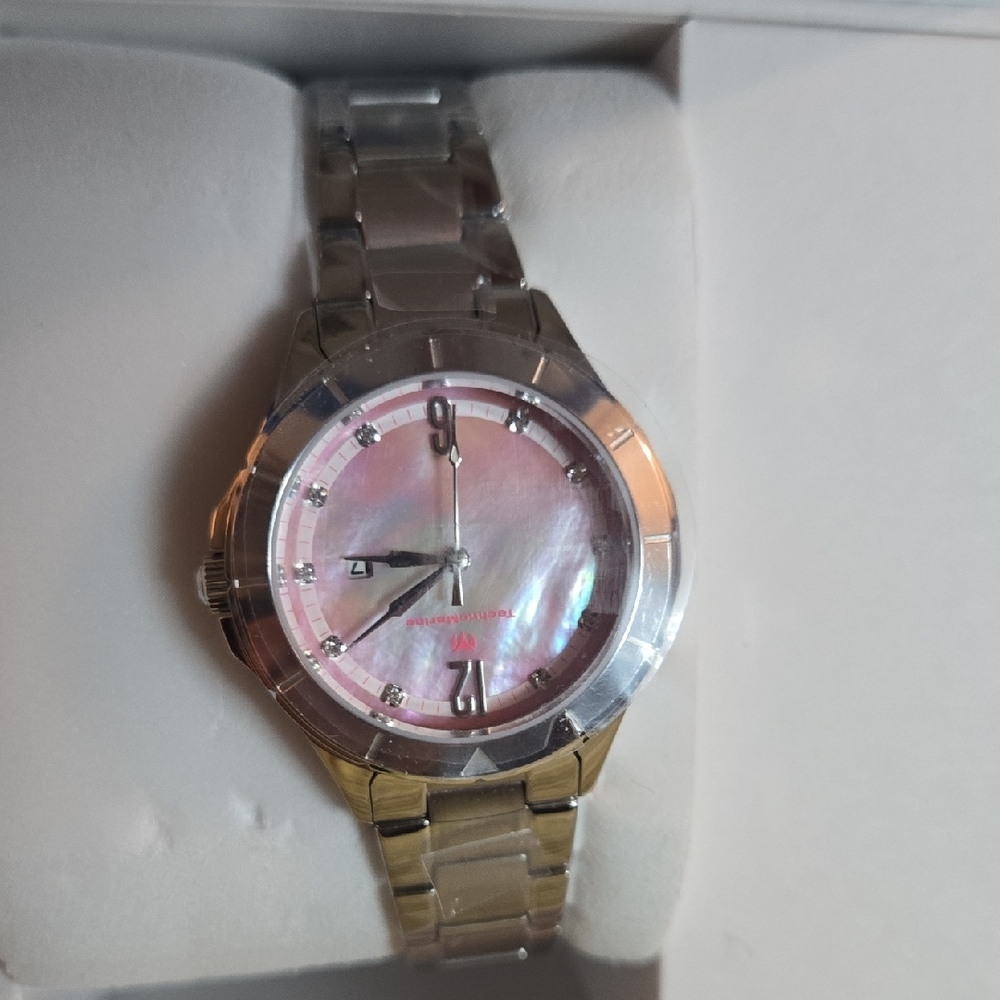 Beautiful Technomarine Stunning Silver Womens Watch NWT